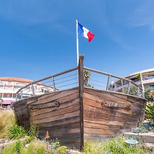  Appartement Magnifique Avec Terrasse- Proche De La Mer!